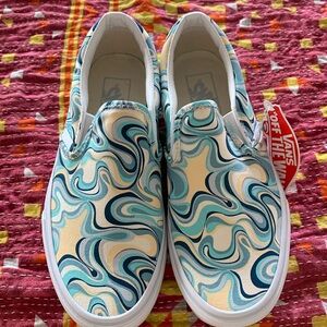 New Never Worn Classic VANS Classic Slip-O Swirl Turquoise Size Men 6.5/ Women 8